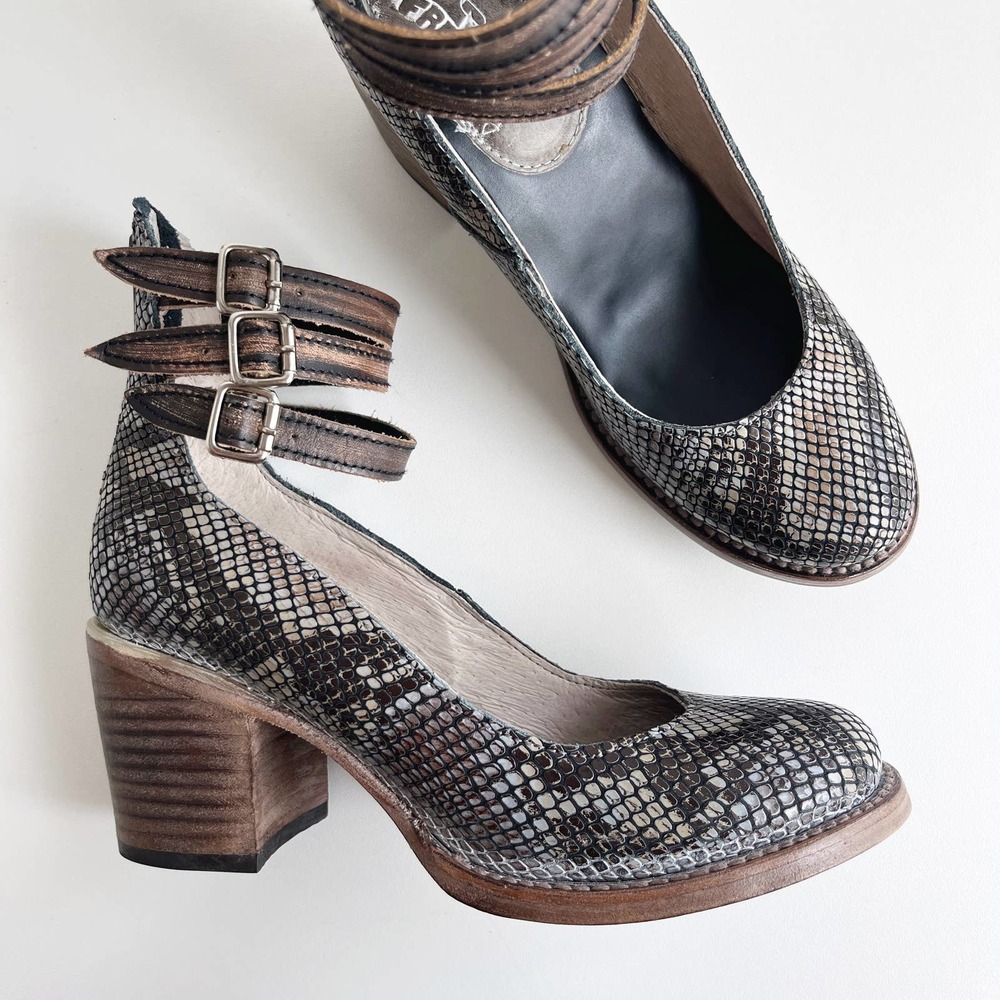 Stylish Snakeskin Patterned Women's Heels